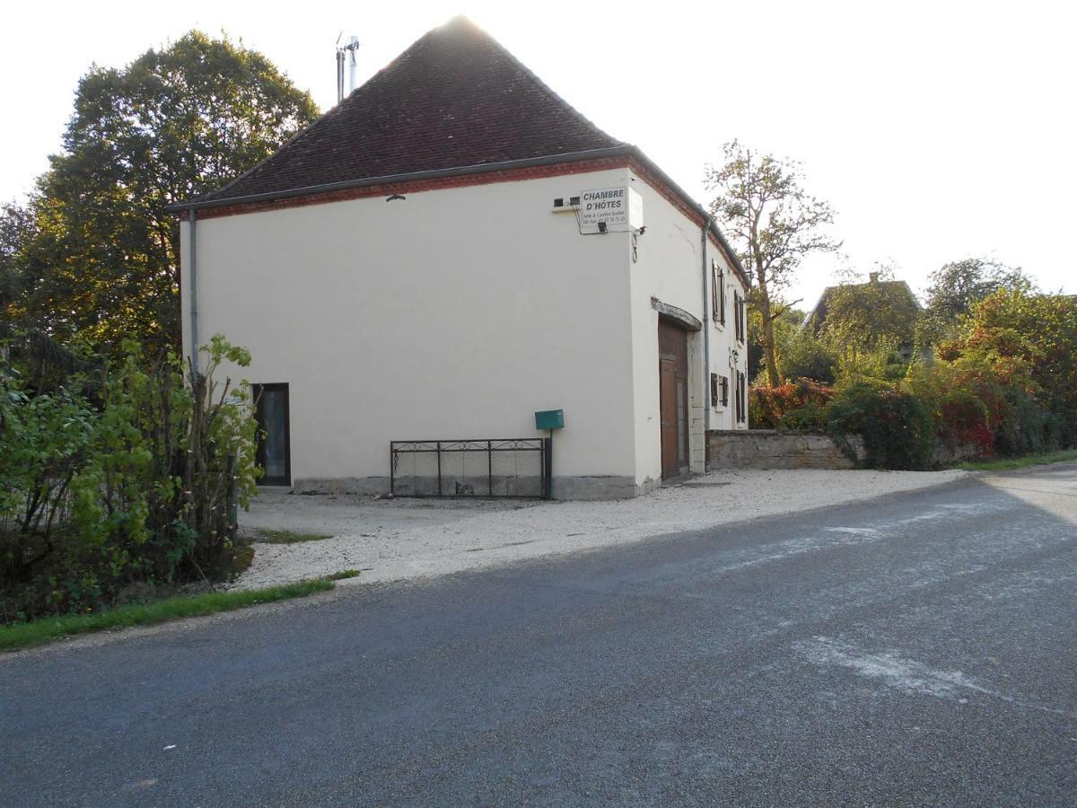 Chez Scallan B&B Sens sur Seille Exterior foto